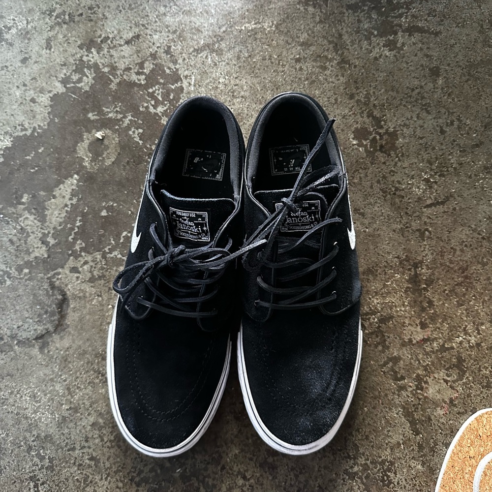 Nike SB Janoski Men's Black Skate Shoes